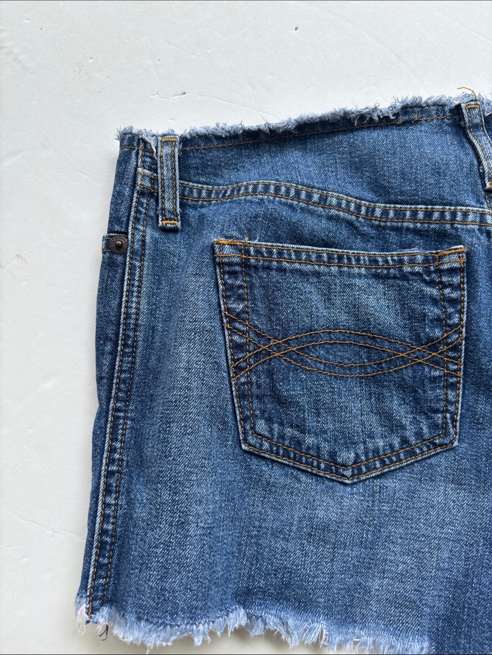 Vintage Abercrombie & Fitch Y2K Hot Low Rise Distressed Short Denim Baddie Sexy - Picture 14 of 17